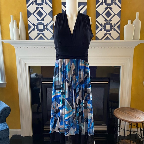 Dresses & Skirts - ☀️ Elana Kattan Maxi Dress